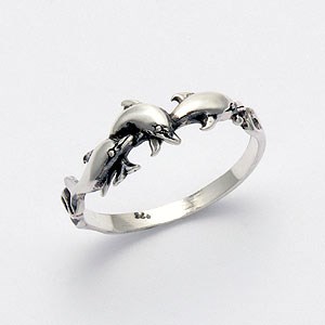 Dolphin Ring